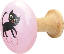 Percheros de madera Gatita y ornamento rojo