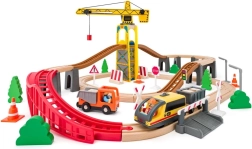 Vía de tren de construcción de madera con grúa