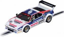 Coche de carreras BMW M1 Procar Carrera Evolution a escala 1:32