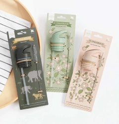 A Little Lovely Company set de tapón, cepillo y pajita para botella de acero inoxidable 350 ml – Zvířata