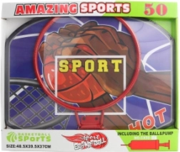 Gran canasta de baloncesto con balón y bomba