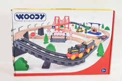 Circuito de tren de madera Woodyland con locomotora eléctrica y puente