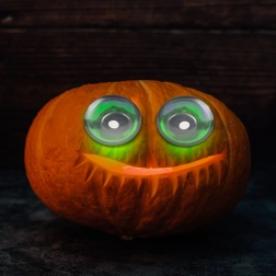Ojos espeluznantes de Halloween con LED verdes