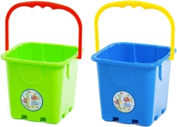 Cubos infantiles para arena con forma de fortaleza