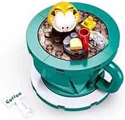 Sluban Garfield en baño de café (set de construcción)
