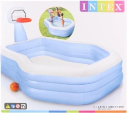 Centro de juego inflable con aro de baloncesto