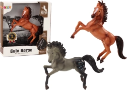 Figura de caballo – caballo de pie marrón o gris para el establo y la granja