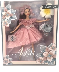Muñeca con vestido rosa de 30 cm