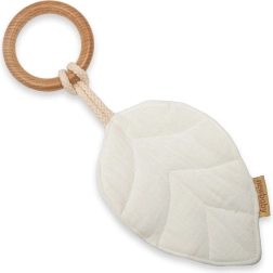 Mordedor infantil NEW BABY Leaf blanco con pañal de muselina