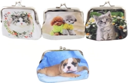 Cartera con animales de polipiel