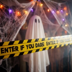 Cinta decorativa de advertencia de Halloween 3 × 6 m