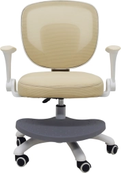 Silla giratoria infantil beige para escritorio con reposapiés ajustable