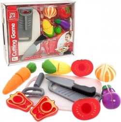 Verduras infantiles para cortar con tabla