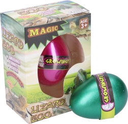 Huevo con lagartija que crece