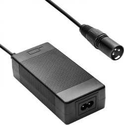 Cargador para vehículos eléctricos AKYGA 29,4 V / 2 A, 60 W, conector XLR (Cannon)