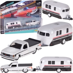 Modelo de combate Maisto 1993 Chevrolet 454 SS pick-up con caravana 1:64