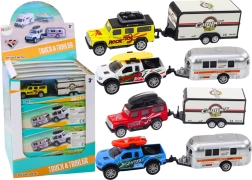 Coche todoterreno con remolque caravana