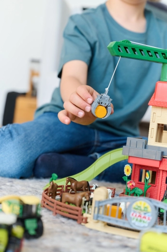 Grúa funcional con polea para elevar cargas