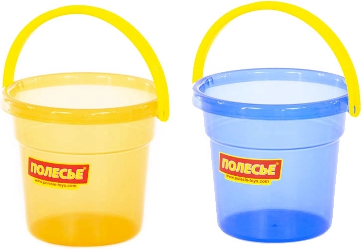 Cubo infantil de plástico
