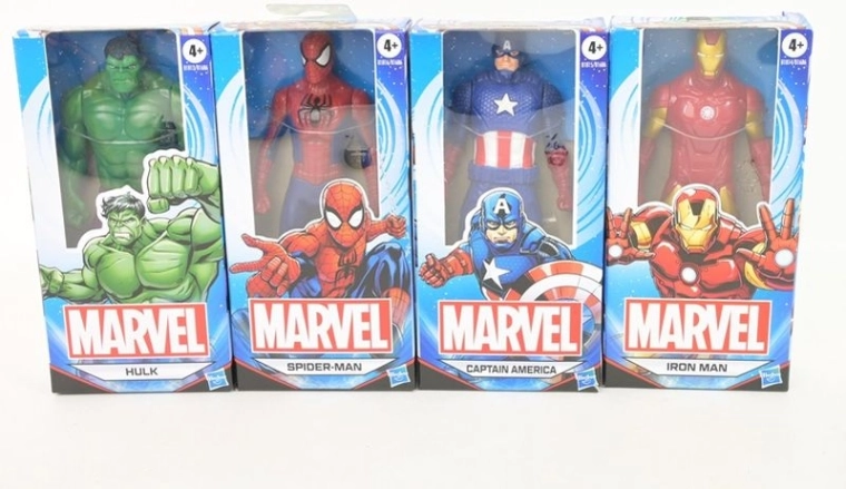 Figura de acción Hasbro Marvel de 12 cm (4 variantes)
