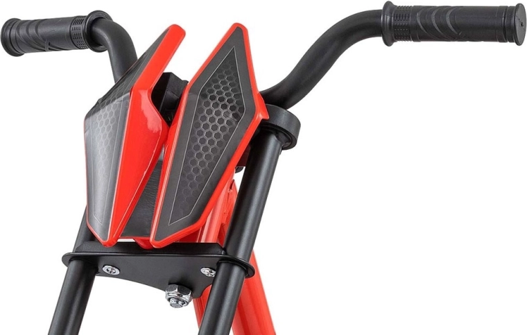 Asiento cómodo y manillar resistente para un mejor control