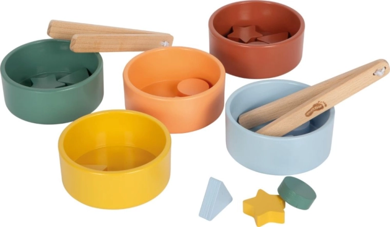 Cuencos de madera Montessori para clasificar