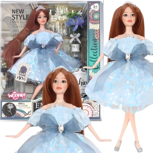 Woopie Royal muñeca Emi con vestido azul celeste de tul