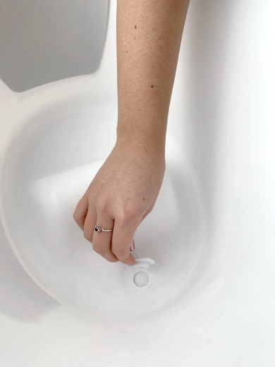 Tapón práctico para vaciar el agua rápidamente