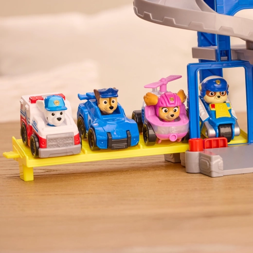 Set completo de figuras para jugar nada más sacarlo de la caja