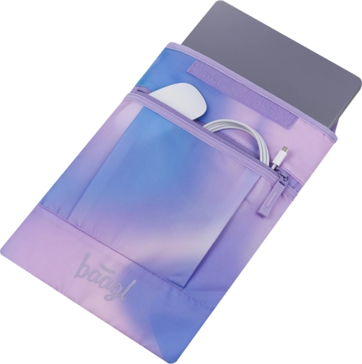 Práctico bolsillo frontal con cremallera YKK
