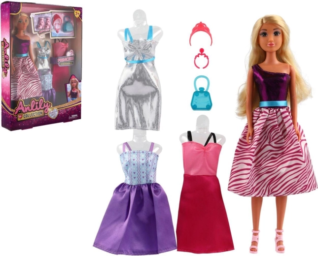 Muñeca Anlily 30 cm con vestidos de recambio y accesorios en caja