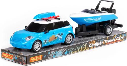 Auto Cruise con barco en remolque