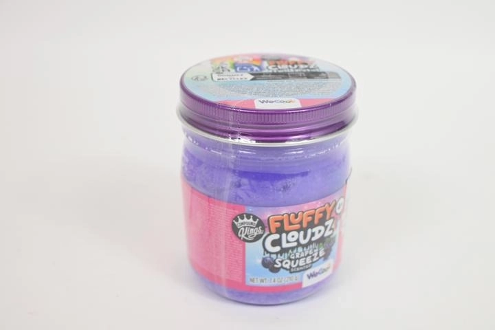 Wecool Fluffy Cloudz masa para modelar esponjosa y aireada con aroma a uva