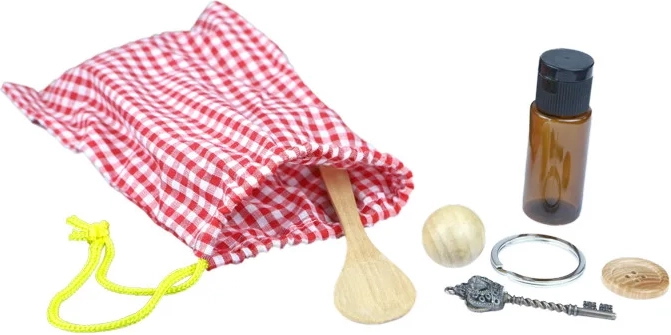 Moyo Montessori bolsa misteriosa con objetos pequeños