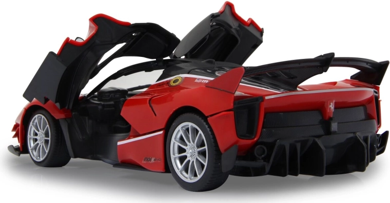 Detalles Ferrari con licencia: pintura, interior y puertas abatibles