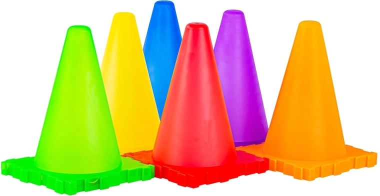 Conos LED para jugar también al anochecer