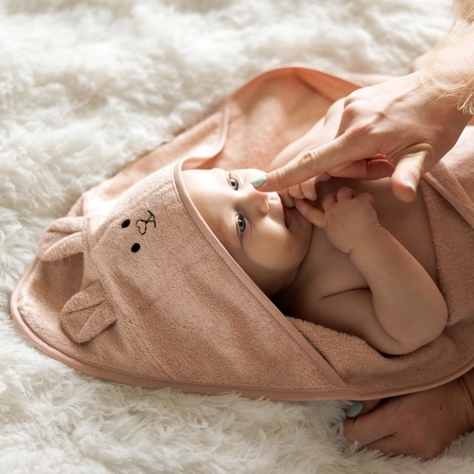 Alta absorción y práctico gancho