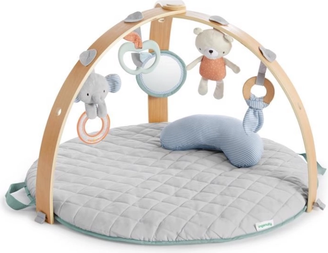 Manta de juego reversible con arco de madera Loamy de INGENUITY