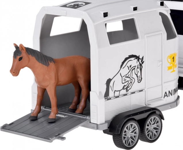 Rampa abatible y transporte del caballo