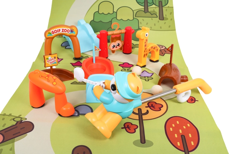 Pista de golf infantil con animales