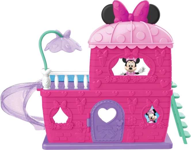 Entorno de juego de dos plantas con balcón