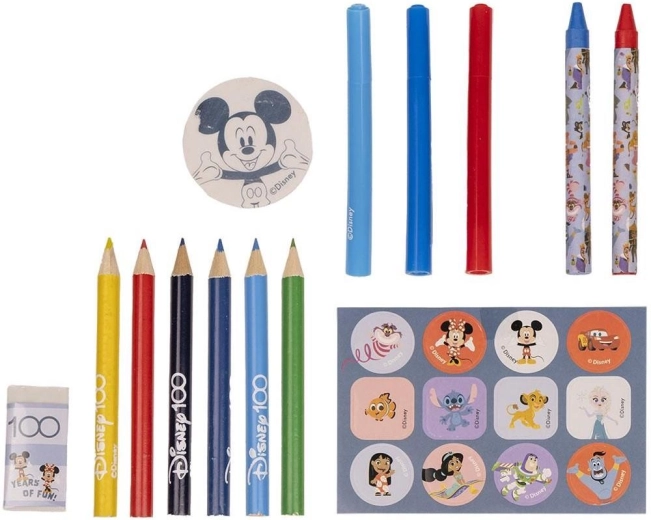 Material de escritura y dibujo para pequeños artistas
