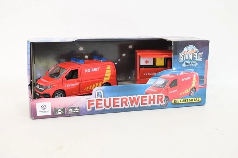 Volkswagen T6 de bomberos con remolque