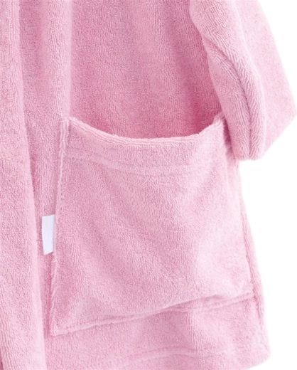 Diseño práctico: cinturón cosido y bolsillo profundo