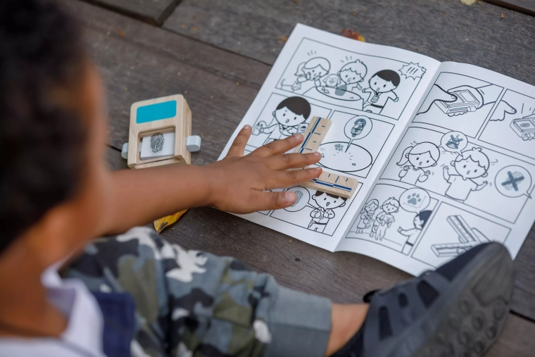Libro para colorear tipo cómic para crear tus propias historias