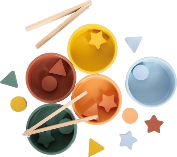 Aprendizaje jugando con cuencos de colores