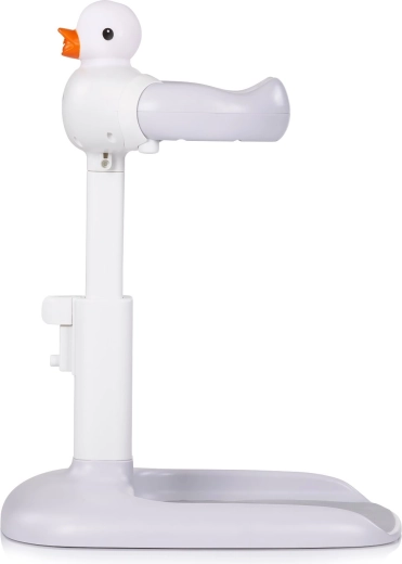 Diseño juguetón de patito para un baño agradable