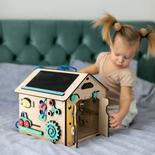 Casita Montessori para manos pequeñas
