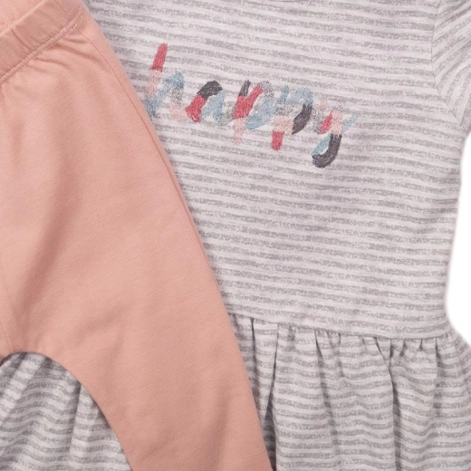 Detalles adorables y colores suaves