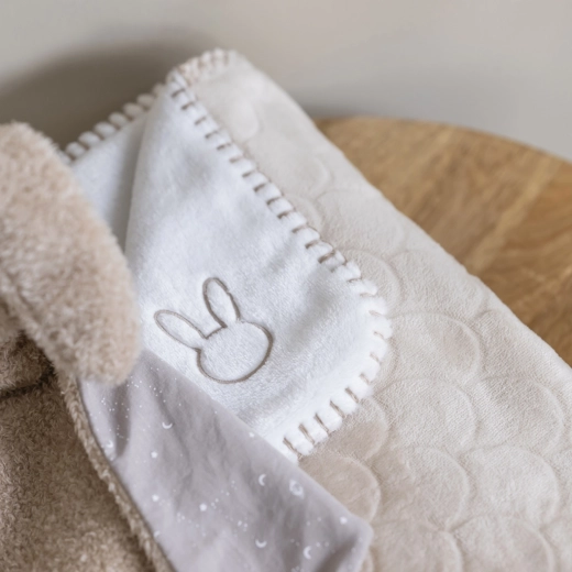 Diseño reversible: dos variantes en una sola manta
